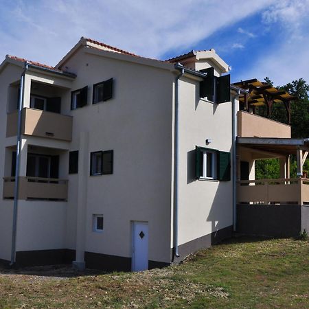 Apartmani Carnizza Ražanac エクステリア 写真