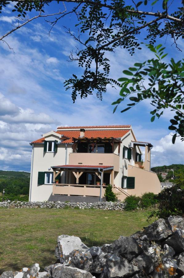 Apartmani Carnizza Ražanac エクステリア 写真