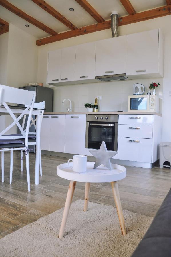 Apartmani Carnizza Ražanac エクステリア 写真