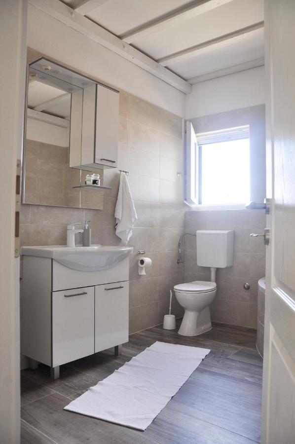 Apartmani Carnizza Ražanac エクステリア 写真