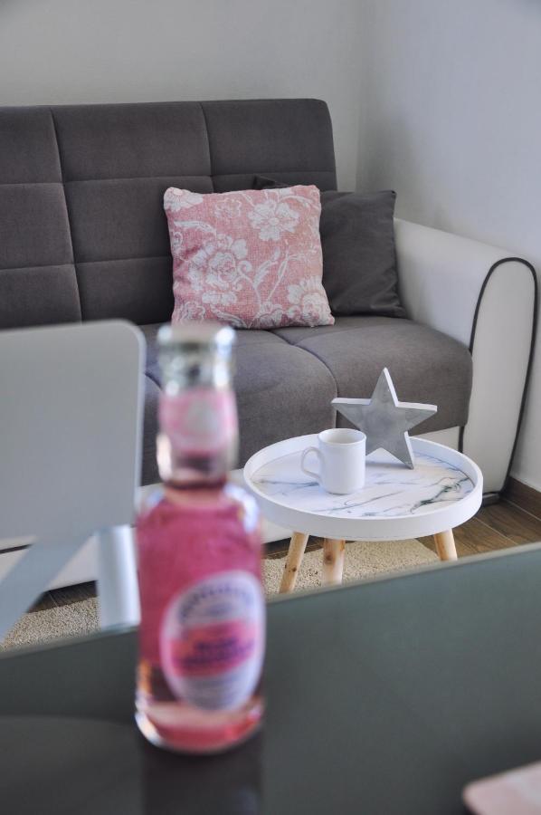 Apartmani Carnizza Ražanac エクステリア 写真